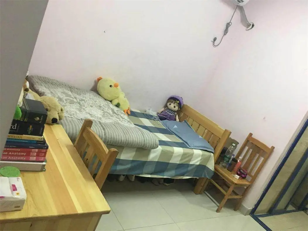 inside-hostel-4